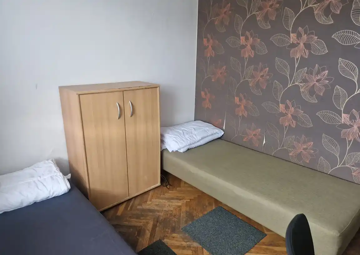 DOM PRACOWNICZY o powierzchni 120 m² + garaż + parking do wynajęcia - zdjęcie 7