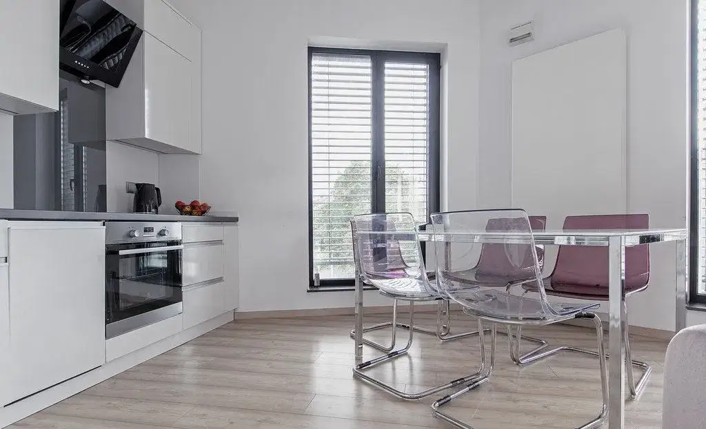 Prestiż w Sercu Poznania Klimatyzowany Apartament - zdjęcie 4
