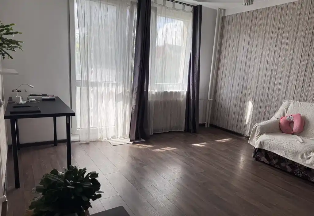 Kawalerka w ścisłym centrum Słubic - zdjęcie 4