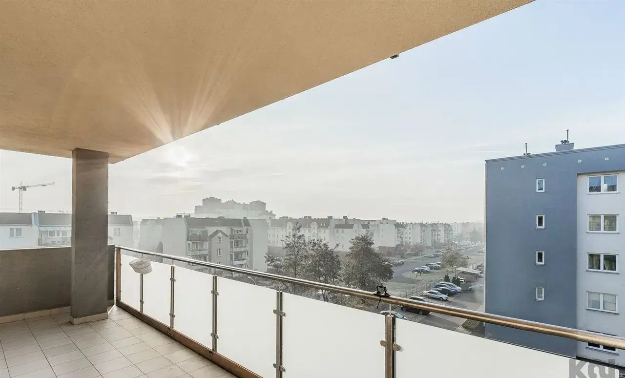 Przestronny apartament z garażem na Janowie - zdjęcie 4