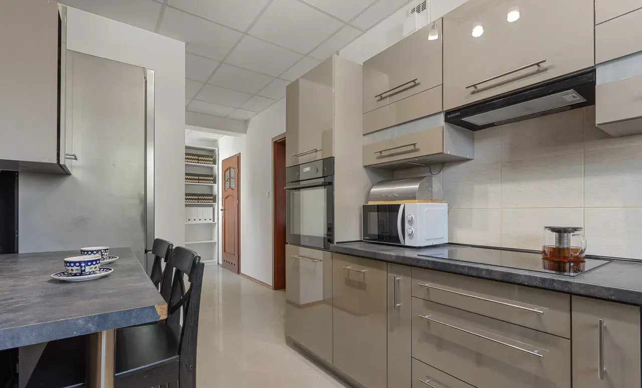 Apartament z kominkiem na Winogradach w Poznaniu - zdjęcie 8