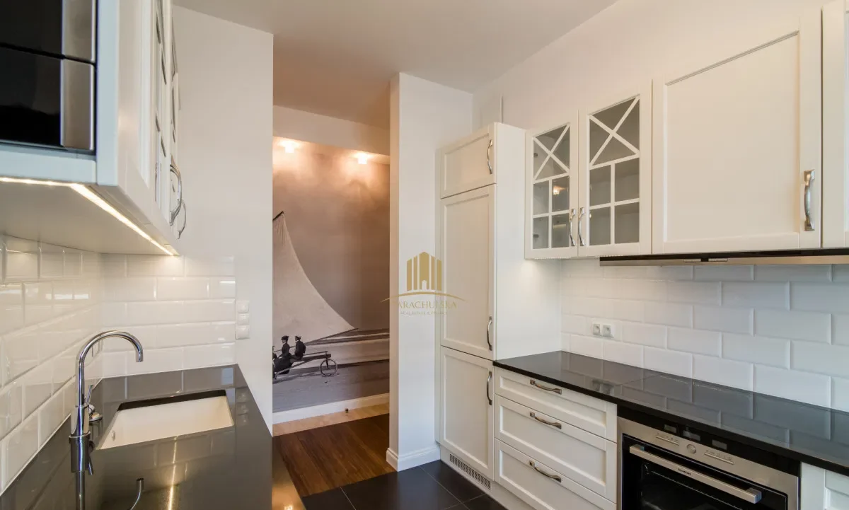 Apartament 4-pokojowy w Warszawie - zdjęcie 8