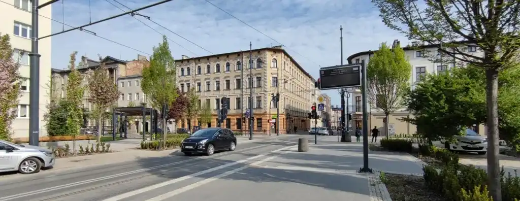 M3 przy Uł Wydziale Ekonomiczno-Socjologicznym - zdjęcie 10