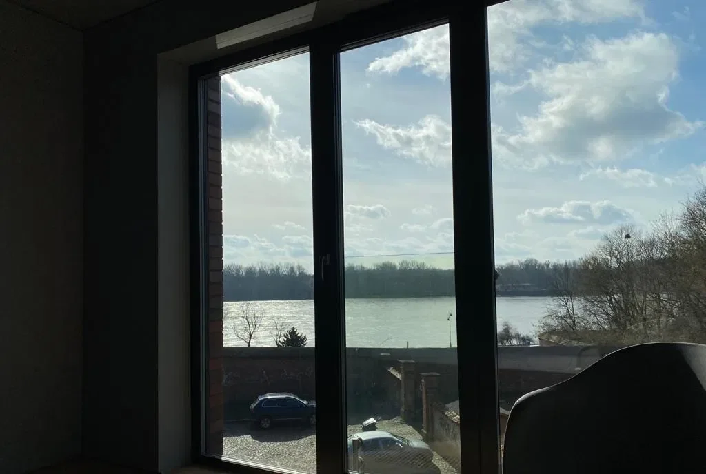 Prestiżowy apartament z pięknym widokiem /garaż i komórka lok. w cenie - zdjęcie 2