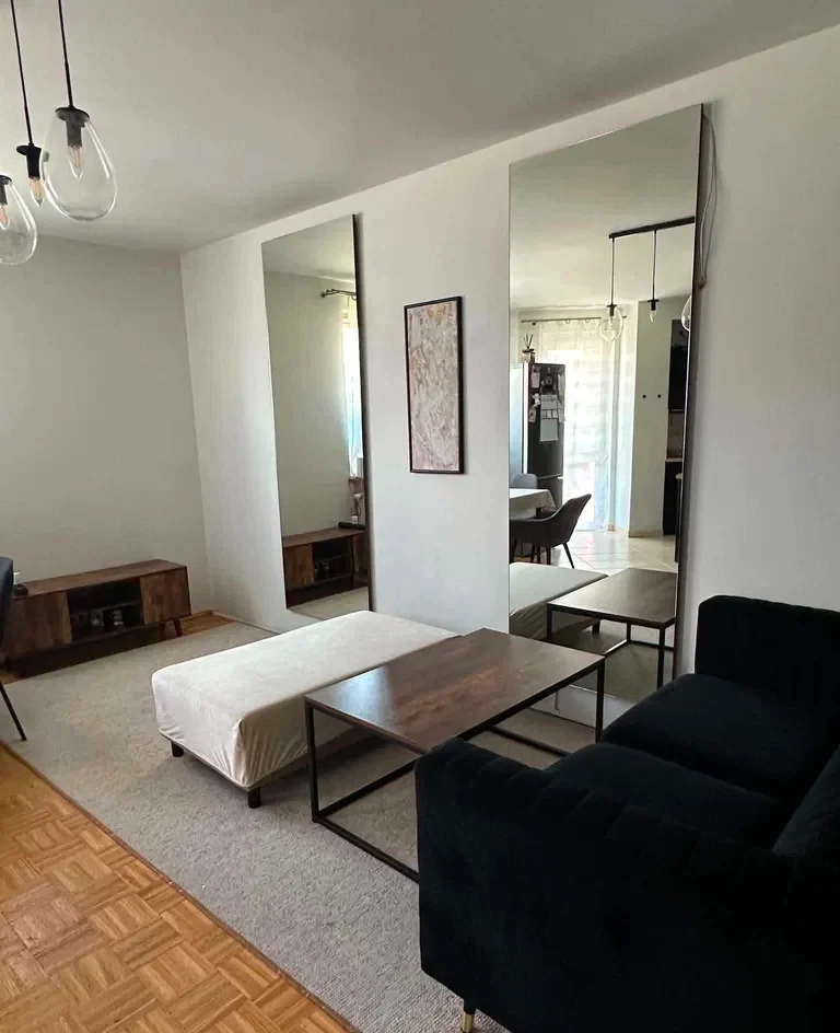 4 pokoje | K.E.N. 3f | 57m² | 2600zł kwota całkowita wynajmu.