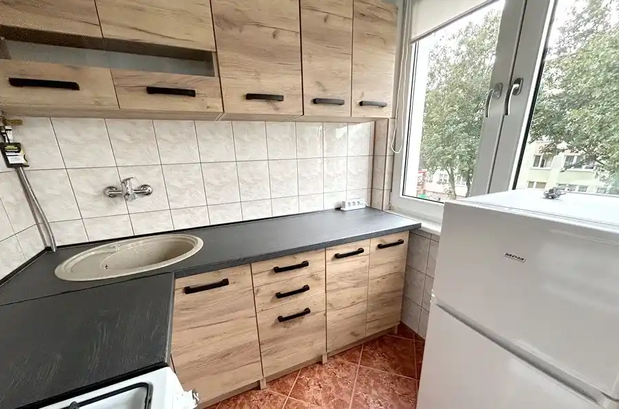 2 pok/ umeblowane wraz ze sprzętem AGD/ 2 piętro/ os. Piastowskie - zdjęcie 5