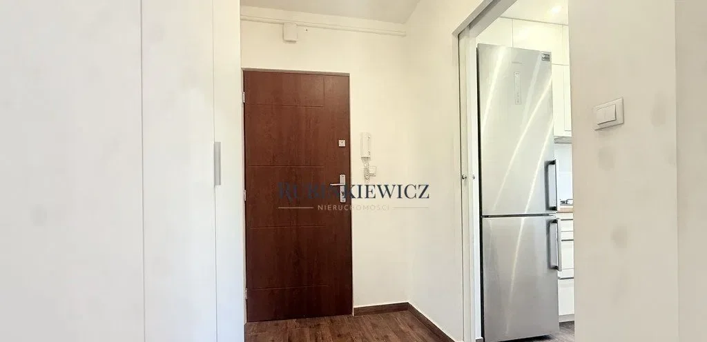 Grochowska - Dwupokojowe 45 M2 Miejsce Parkingowe - zdjęcie 3