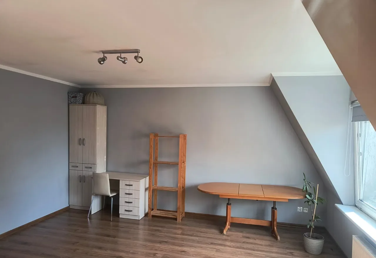 40m2 2pok.jasne mieszkanie od zaraz dla 1 os.lub pary parking w cenie - zdjęcie 2