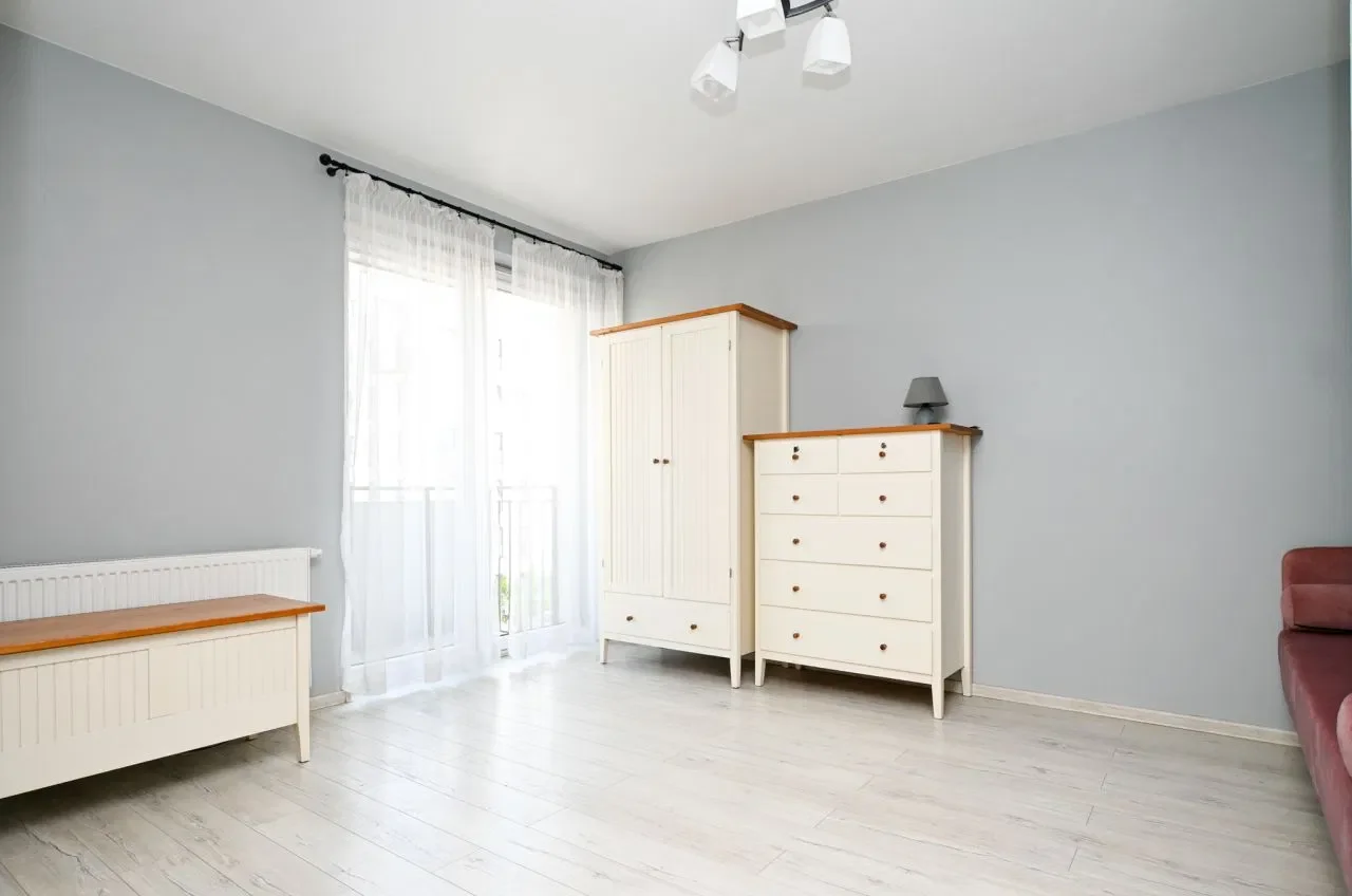 Nowoczesne Studio Ul.Poznańska + balkon - zdjęcie 4