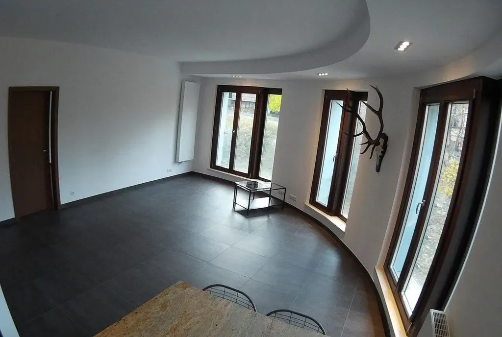 Trzypokojowy apartament na Powiślu - zdjęcie 3