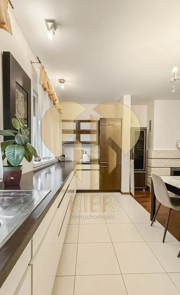 4 pokoje | garaż | duży balkon | komórka - zdjęcie 10
