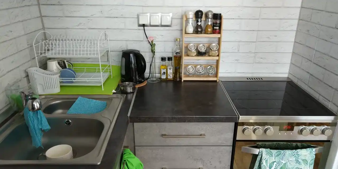 os. Piastowskie, 2-pokojowe z balkonem, w pełni wyposażone od zaraz - zdjęcie 3