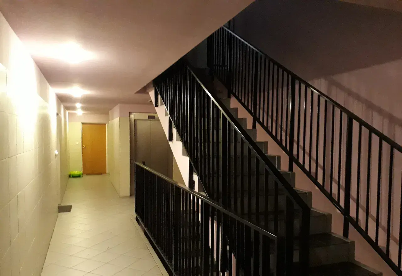 Atrakcyjny apartament z miejscem garażowym - zdjęcie 6