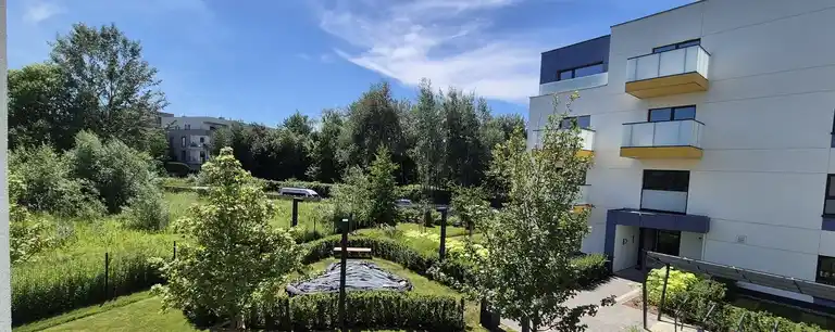Jasna kawalerka w apartamentowcu w centrum Wilanowa - zdjęcie 9