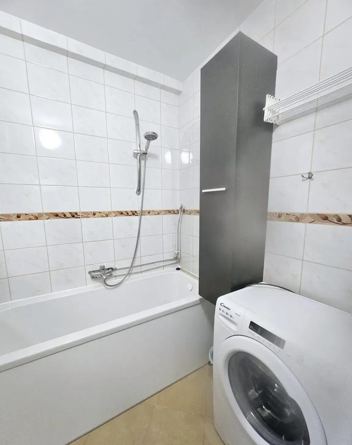 PRÓSZKOWSKA. 2 pokoje+osobna kuchnia. Idealne I piętro. Winda. Balkon. - zdjęcie 10