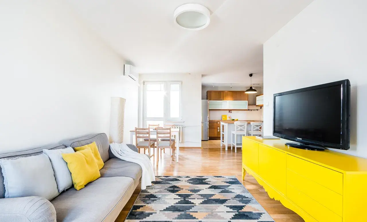 Do wynajęcia 4 pok Muranów Balkon Piwnica Garaż - zdjęcie 2