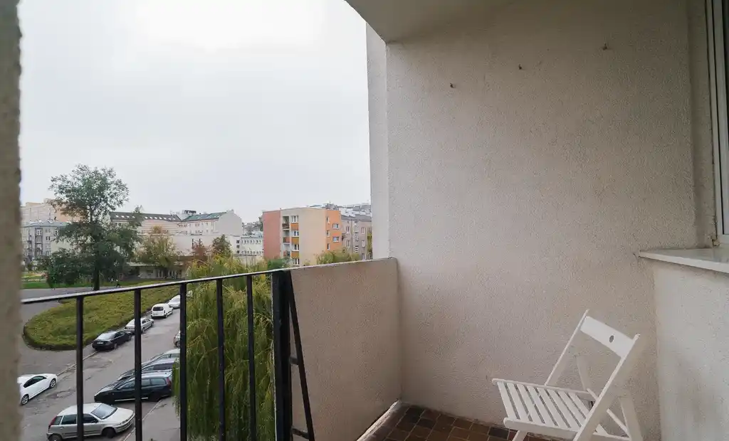 Pokój z prywatnym balkonem przy Dworcu Wileńskim - zdjęcie 6