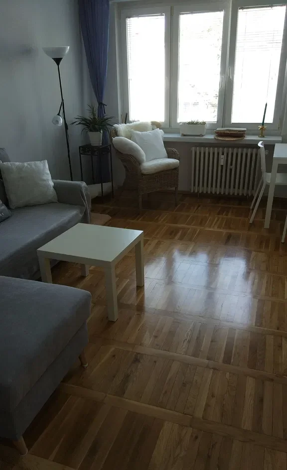 os. Piastowskie, 2-pokojowe z balkonem, w pełni wyposażone od zaraz - zdjęcie 2
