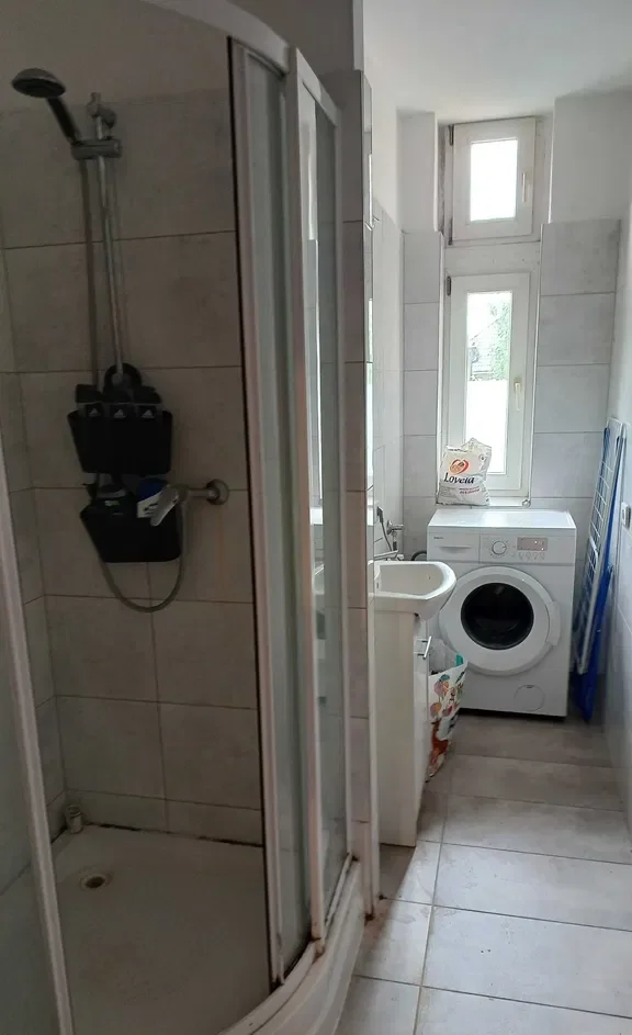 Pokój do wynajęcia - świetna lokalizacja, wszystkie opłaty w cenie! - zdjęcie 4