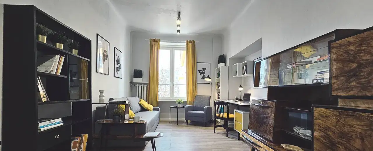 Duży klimatyczny pokój 19 m² jak małe studio - zdjęcie 3
