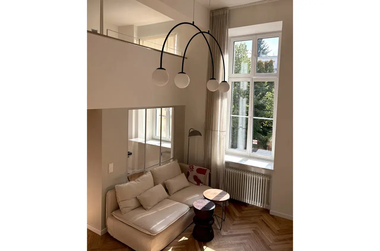 Stylowe 3-pokojowe mieszkanie w kamienicy, 40m2, Plac Bankowy