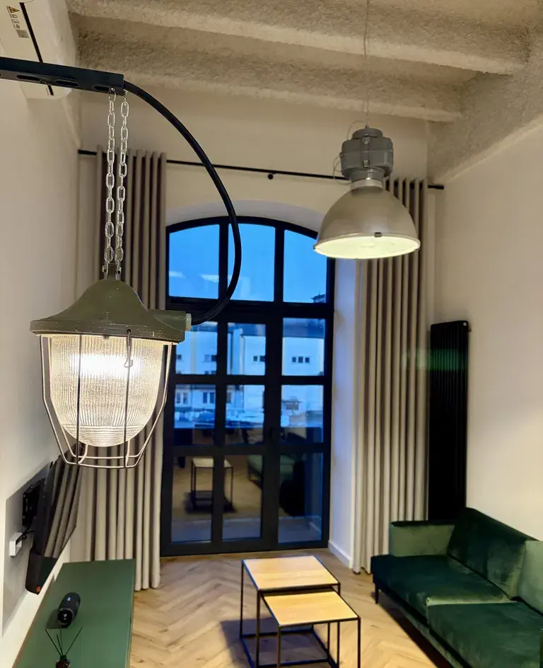 Dwupoziomowy loft|28+12 m² antresola z miejscem do pracy|Klimatyzacja - zdjęcie 6