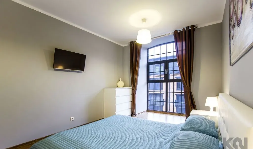 Atrakcyjny loft z garażem podziemnym - zdjęcie 9