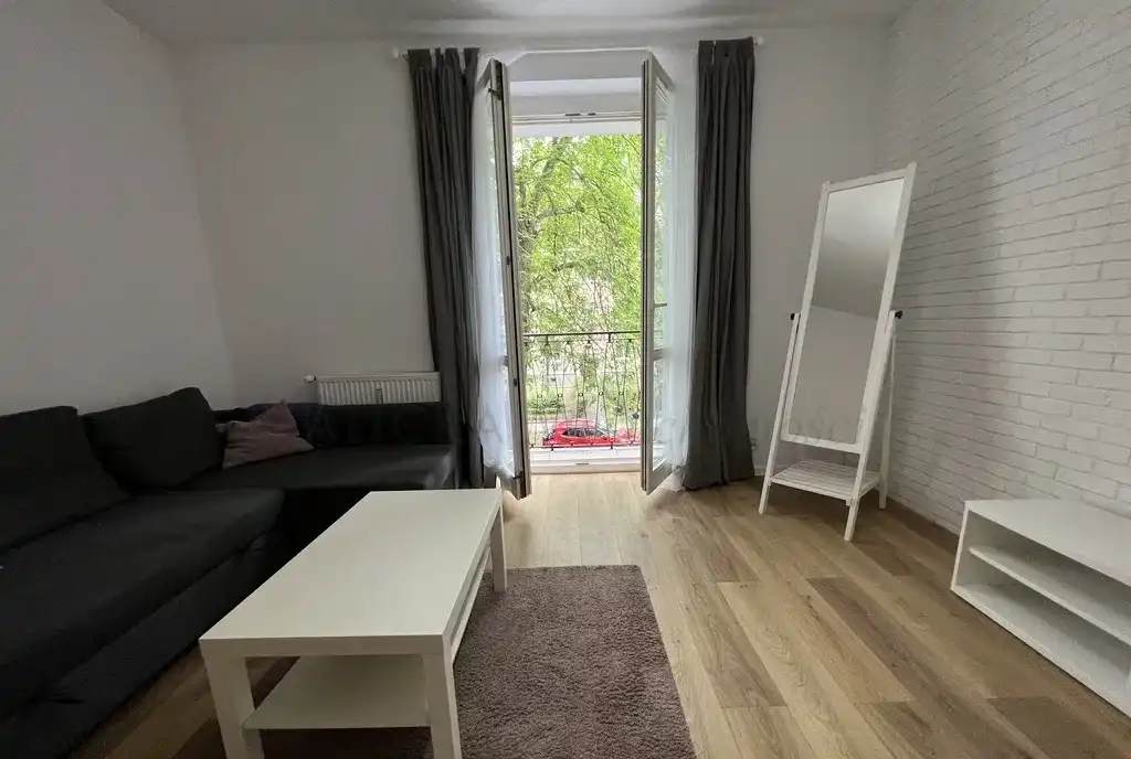 Kawalerka z osobną kuchnią, balkon - zdjęcie 3