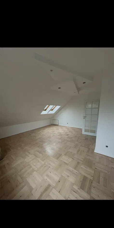 Przestronne mieszkanie 77m2 z garażem w Kielcach (os. Baranówek)