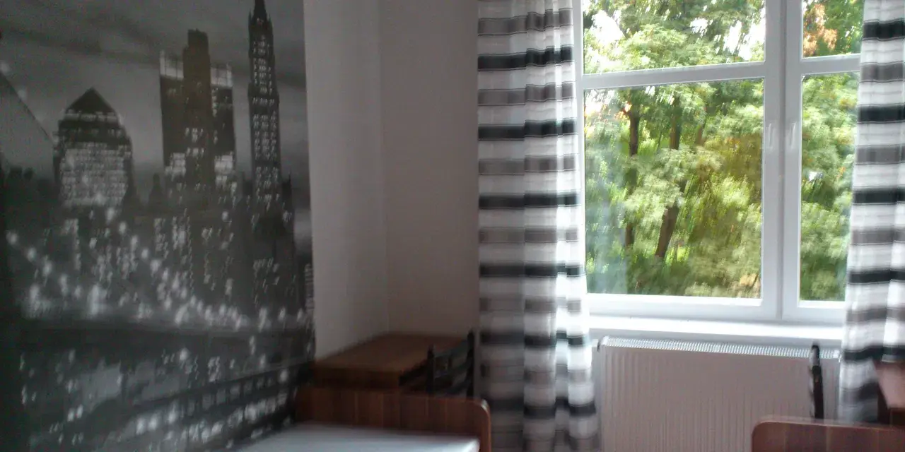 Pokoje do wynajęcia na okres wakacyjny we Wrocławiu - zdjęcie 6