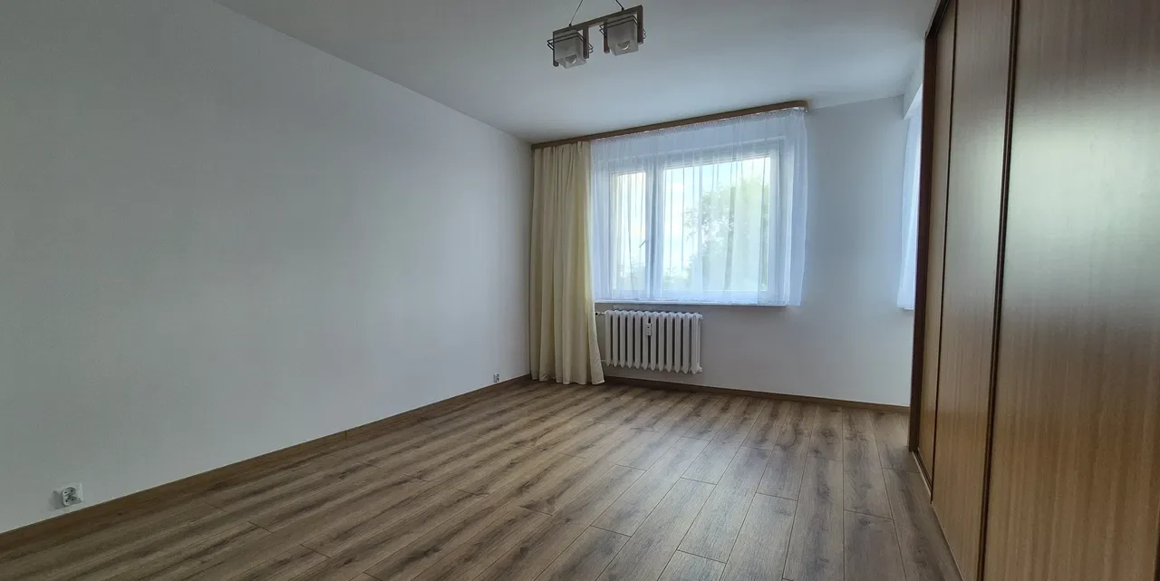 Kawalerka świeżo po remoncie - 32,7 m² Os. Pnioki – Chorzów II - zdjęcie 4