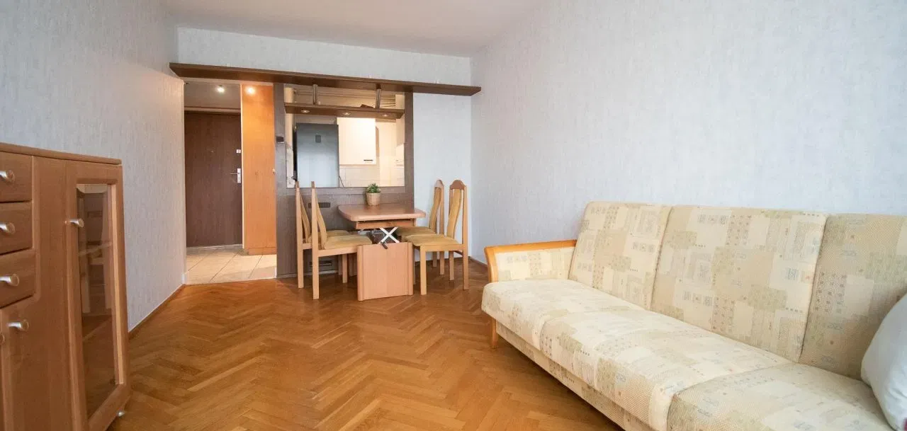 Zadbane mieszkanie w świetnej lokalizacji - zdjęcie 2