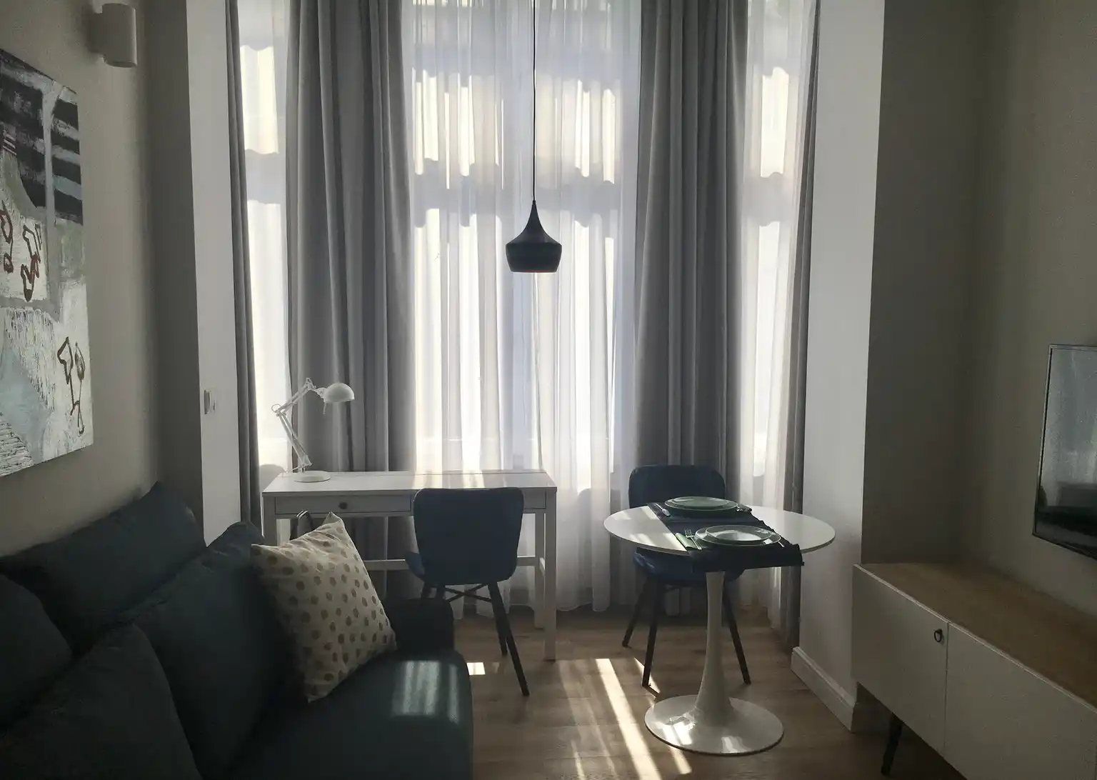 Śliczna kawalerka w prestiżowej kamienicy w Centrum - zdjęcie 6
