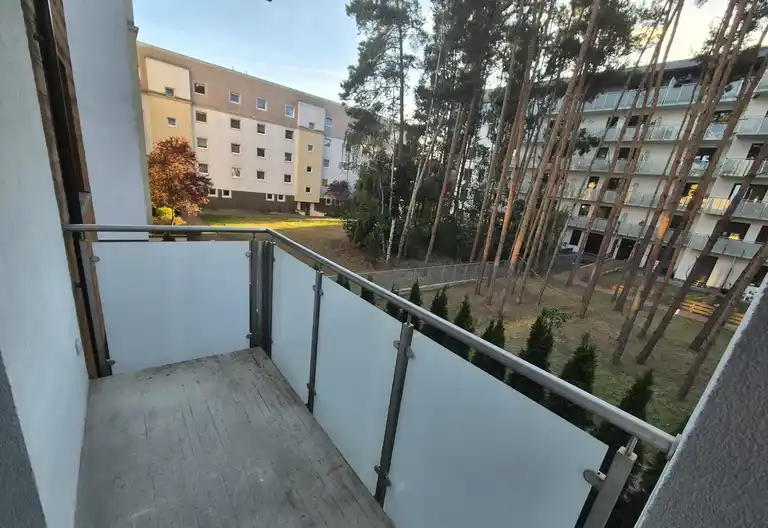 Mieszkanie 2-pokojowe z balkonem i windą - zdjęcie 2