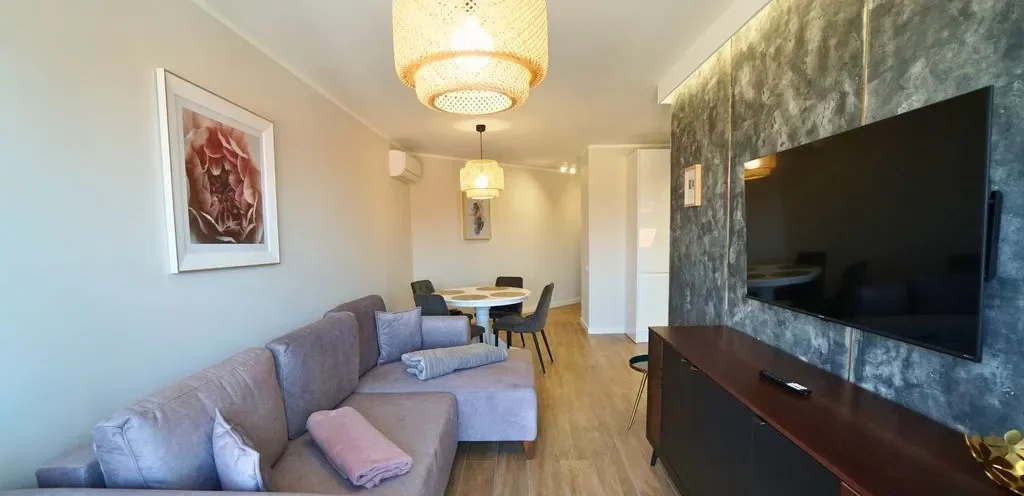 2 kawalerki+ dwupokojowe, balkon, parking - zdjęcie 4