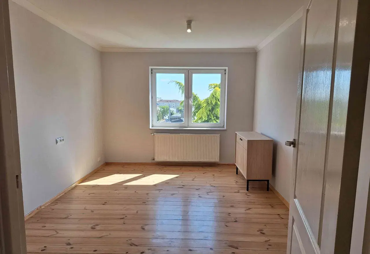 Jasny, 2-pokojowy apartament z widokiem na zieleń – Poznań, Łazarz - zdjęcie 6