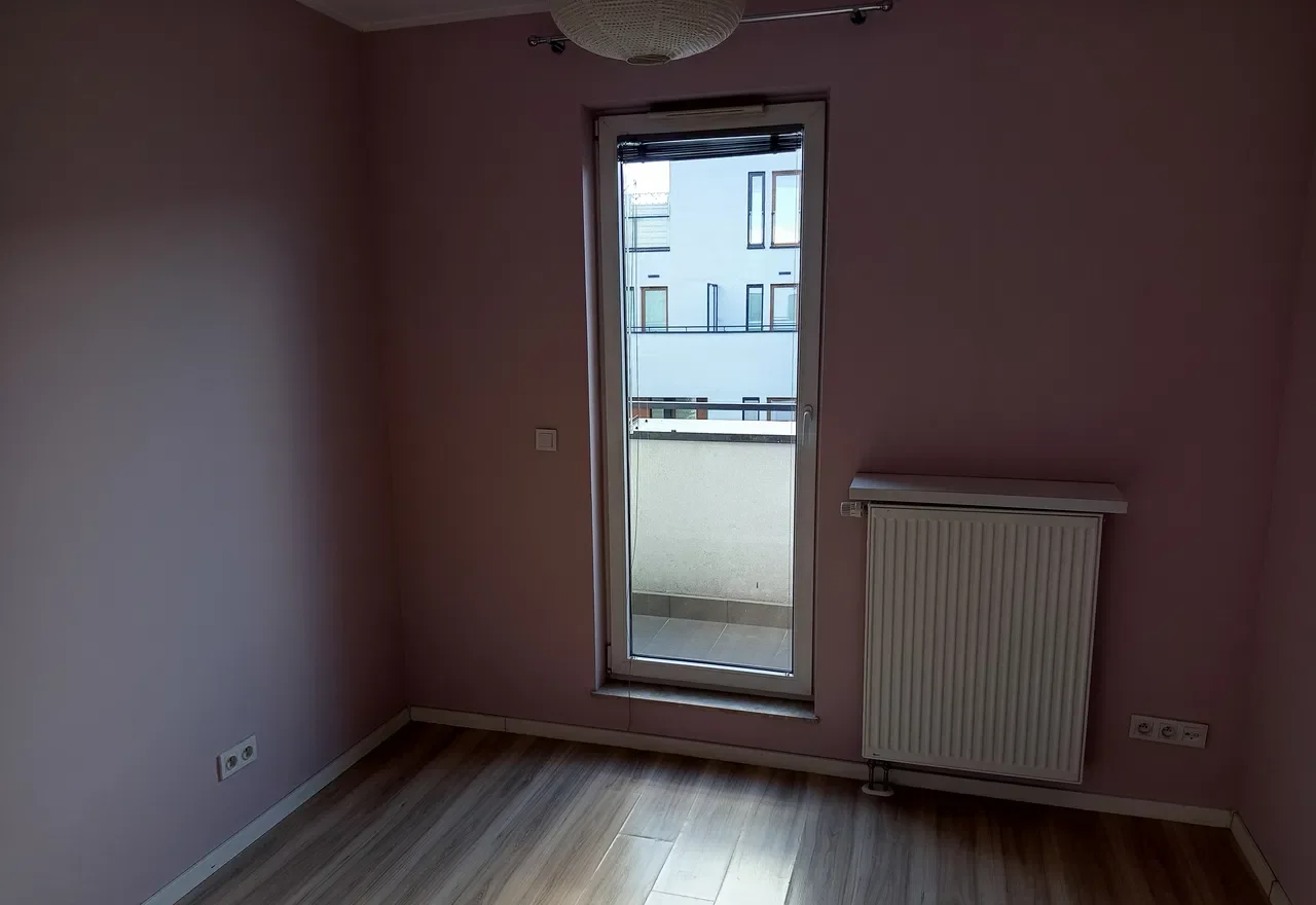 Ładne i przestronne mieszkanie w Miasteczku Wilanów - zdjęcie 5