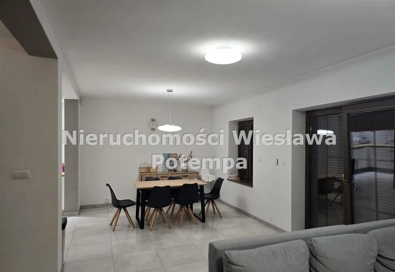 Przepiękny, nowoczesny dom w Kleszczowie z garażem - zdjęcie 3