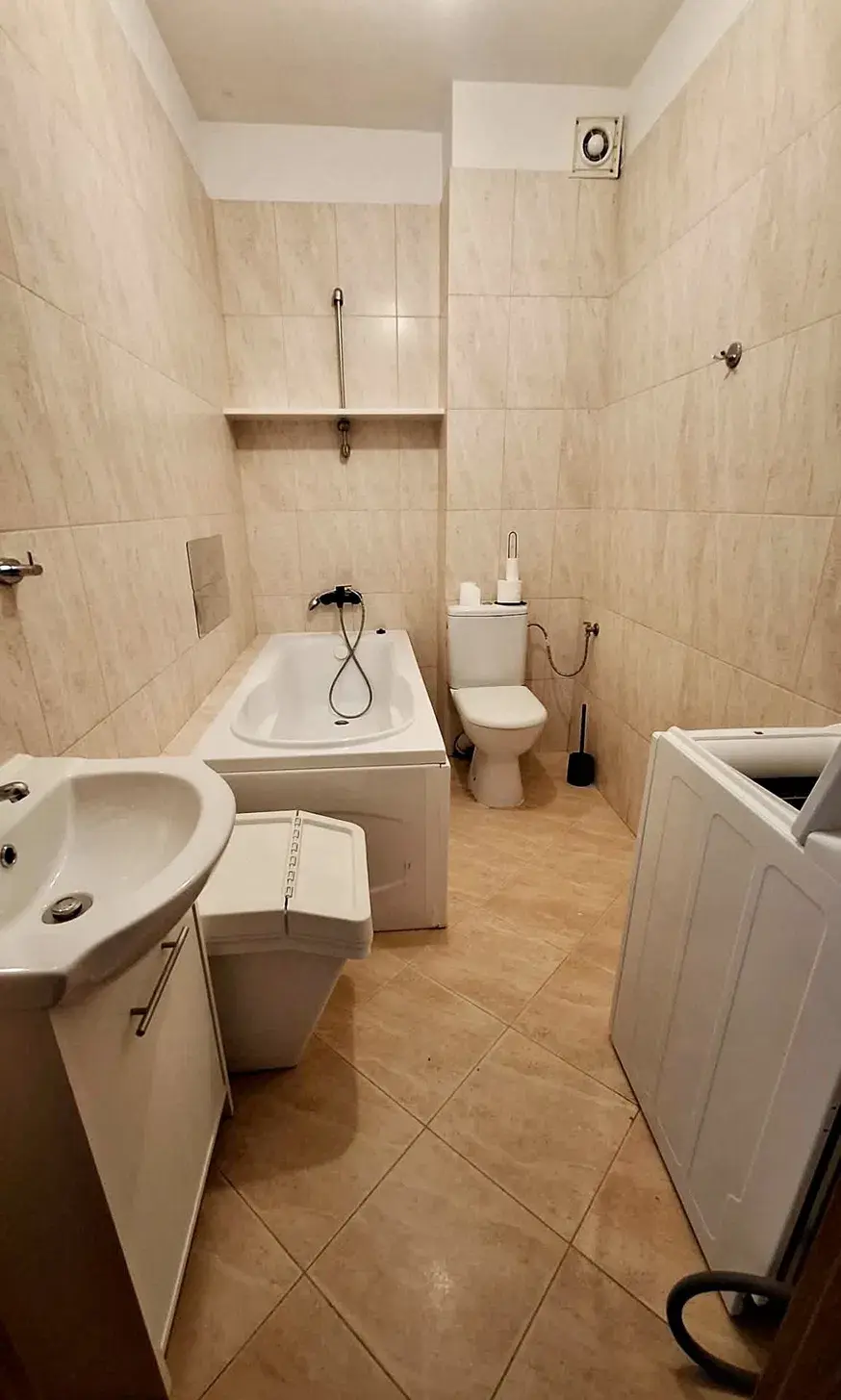 Mieszkanie 42m2 z ogródkiem-salon,sypialnia,garderoba,kuchnia - zdjęcie 6