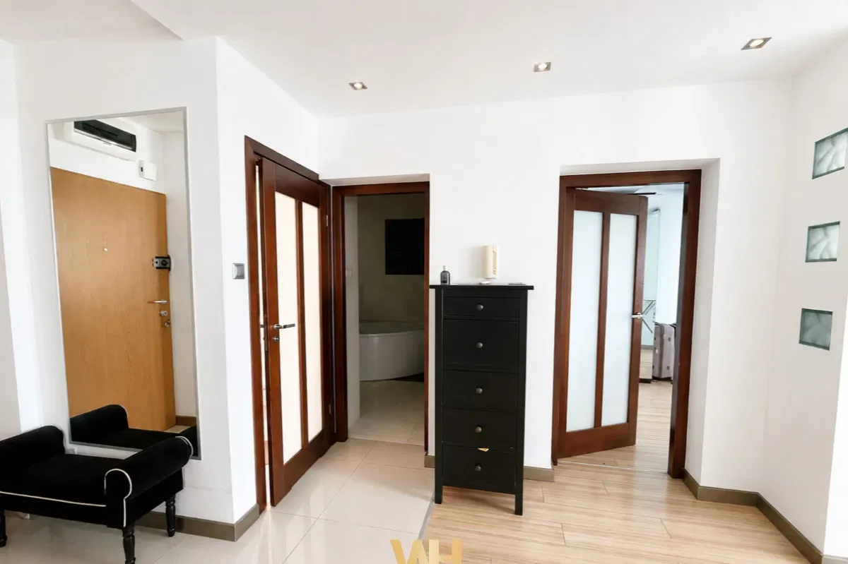 Apartament z pięknym widokiem w centrum - zdjęcie 4