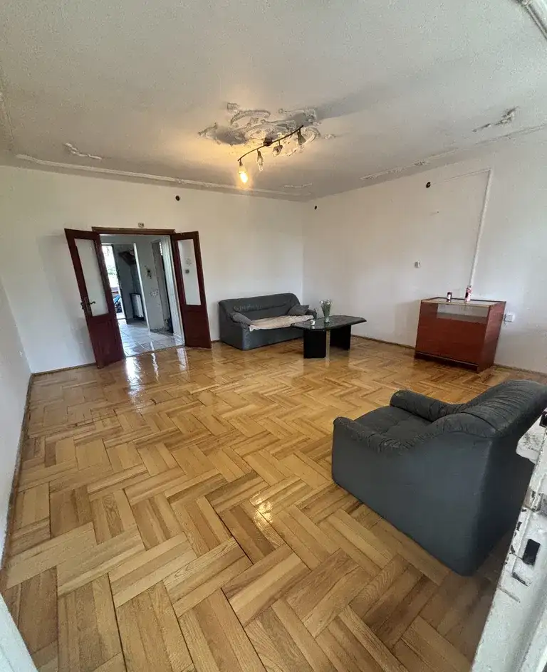 Dom do wynajęcia z garażem 40 m2