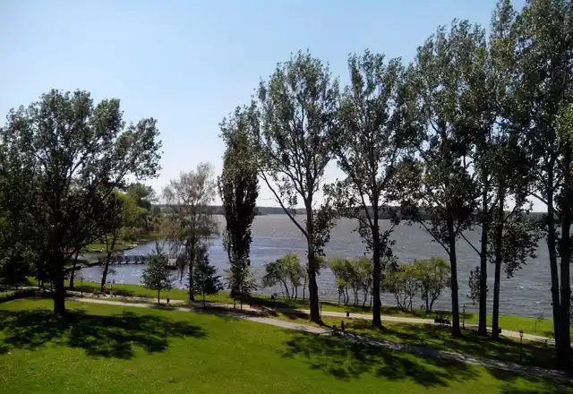 Apartament Ełk - 2 pokoje, widok na jezioro - zdjęcie 9