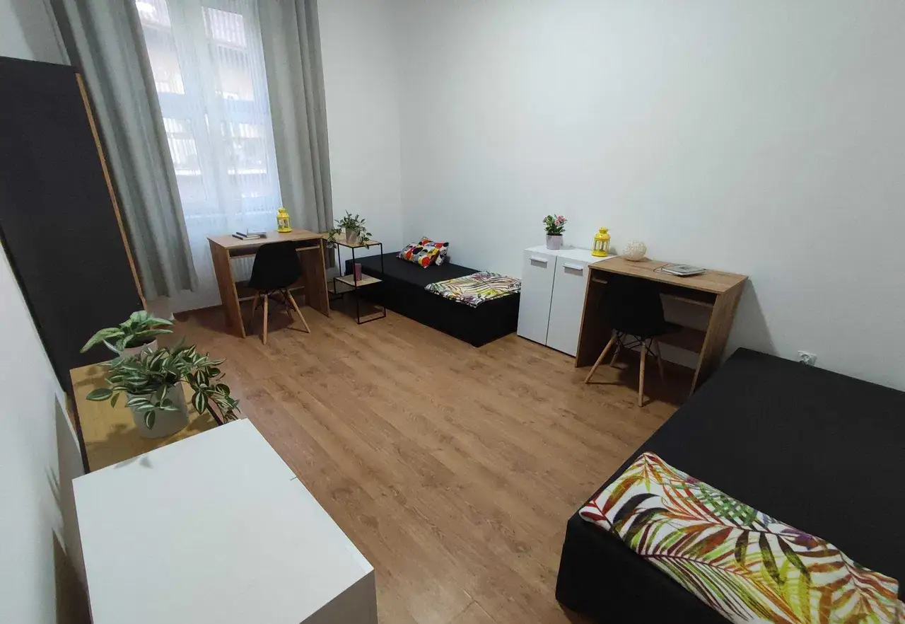 Miejsce w pokoju dwuosobowym dla chłopaka, mężczyzny - w Centrum Rzeszowa - zdjęcie 2