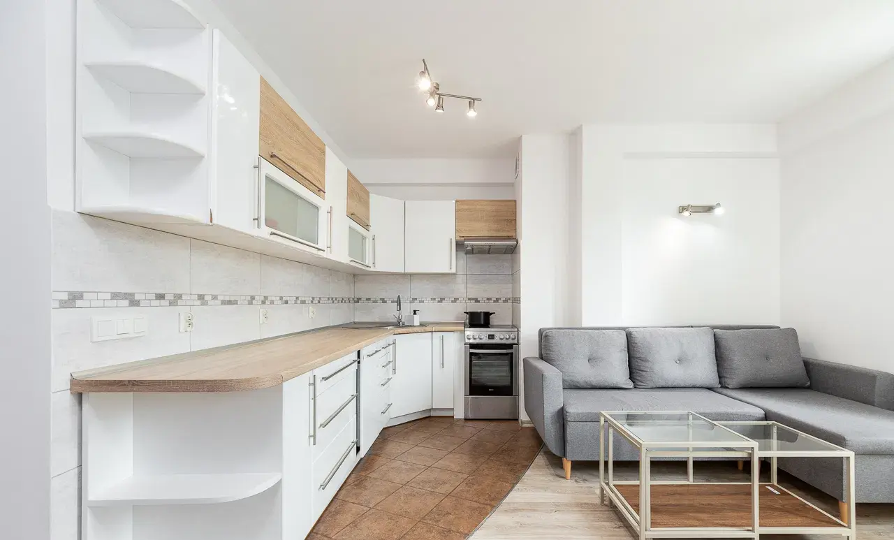 Trzypokojowe 50 m2, balkon, tramwaj, ul. Marchołta 55a - zdjęcie 2