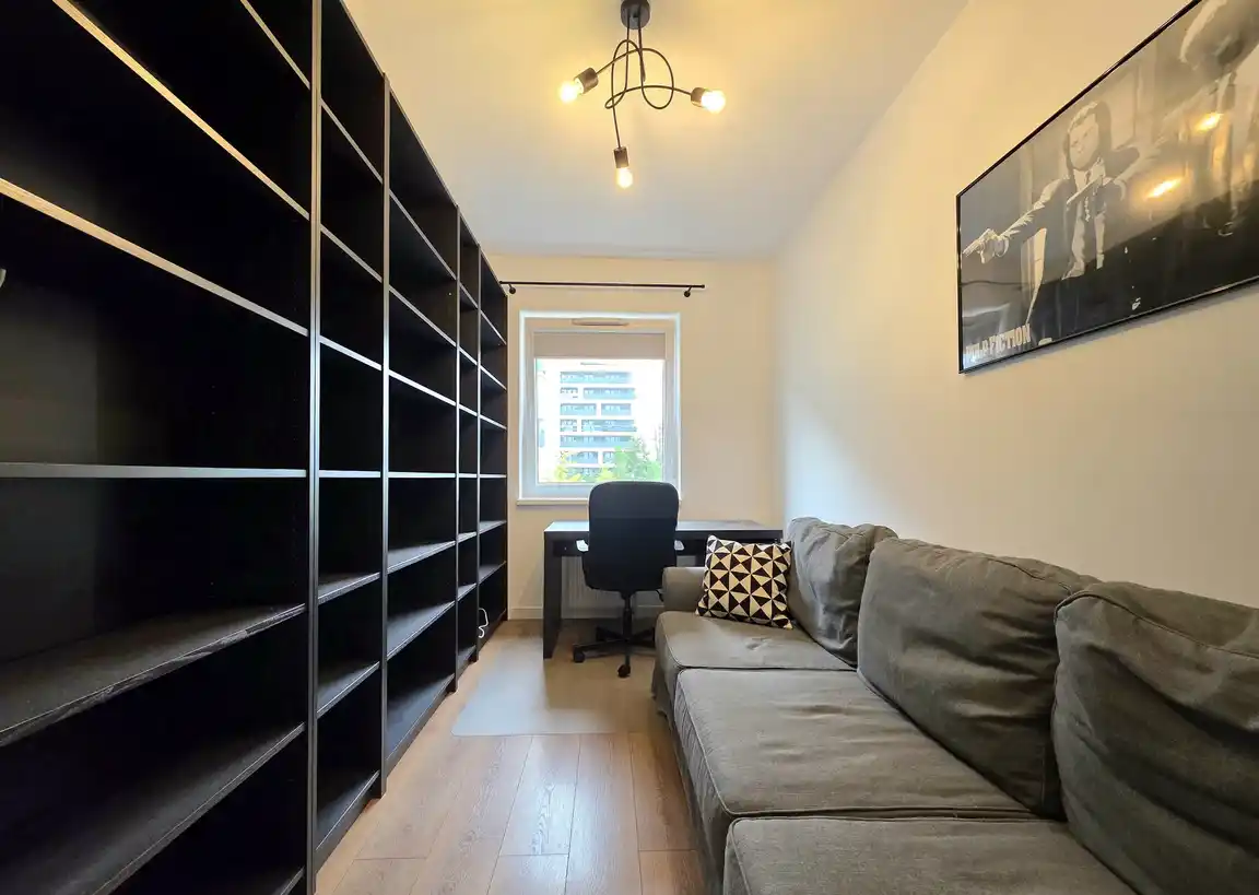 Mieszkanie 3-pokojowe z balkonem w Starym Mieście - zdjęcie 10