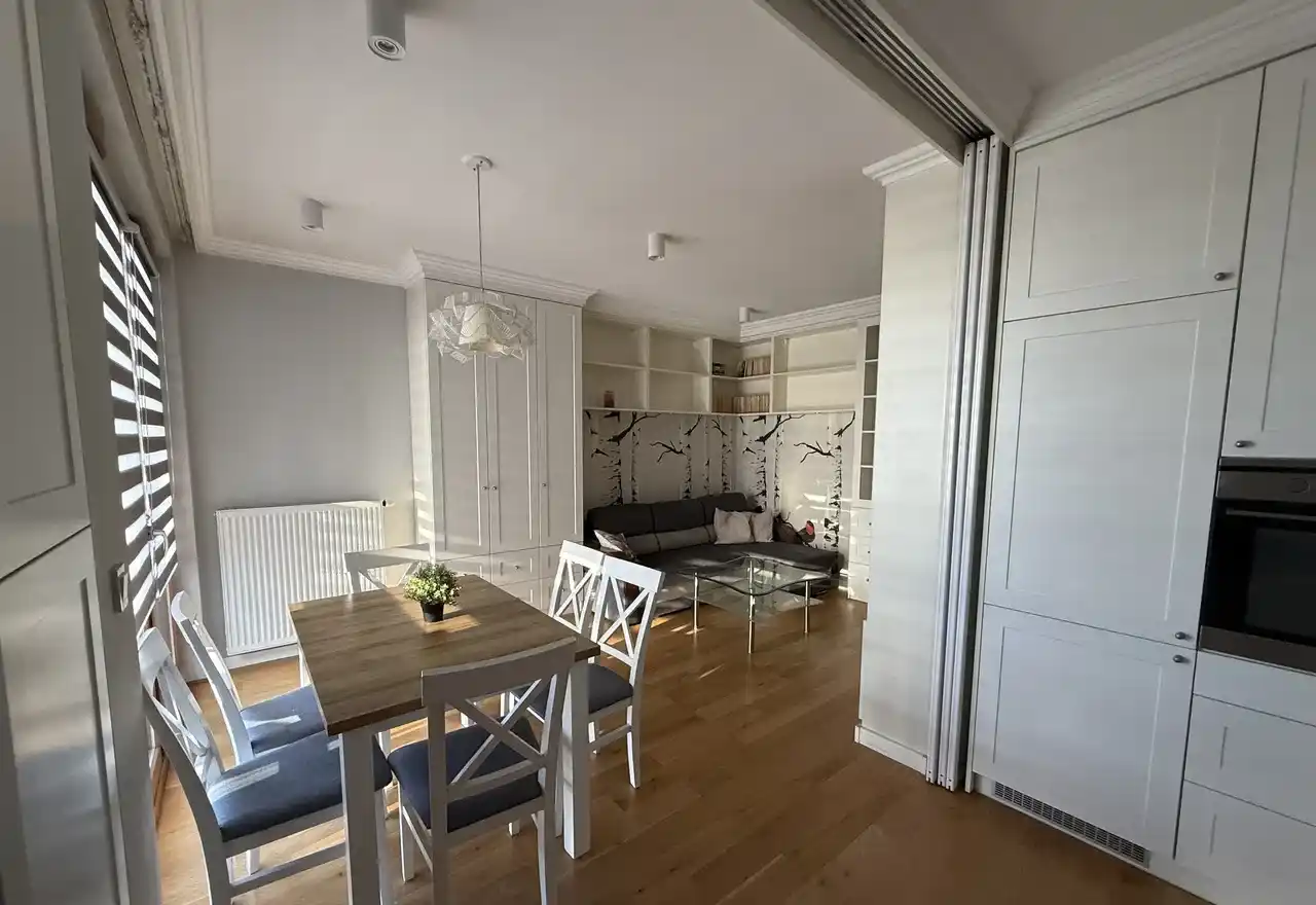 Przytulne mieszkanie 2-pokojowe z balkonem i garażem - zdjęcie 10