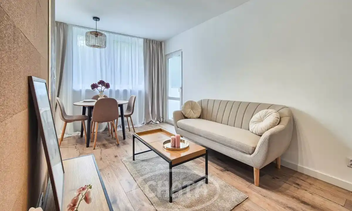 Śliczna / Media Miejskie / 1 Wynajem /Balkon
