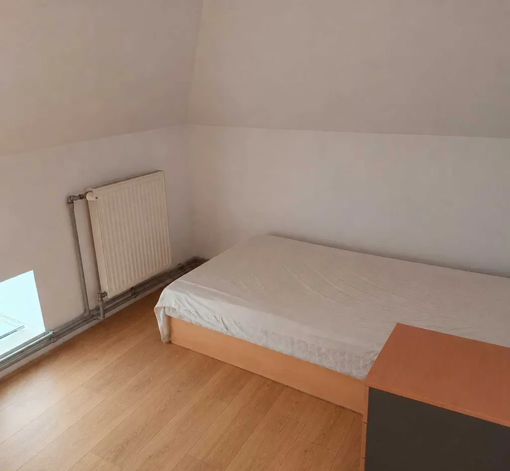 wynajem pietro domu jednorodzinnego Krakow Igolomska 5 pokoi kuchnia lazienka okolo 120m2 nowa huta niepolomice - zdjęcie 5