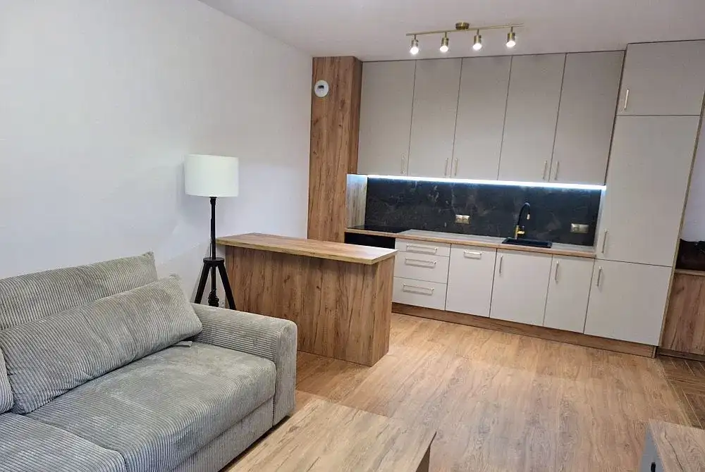 Nowe, pierwszy wynajem, balkon z widokiem na park, super lokalizacja - zdjęcie 3