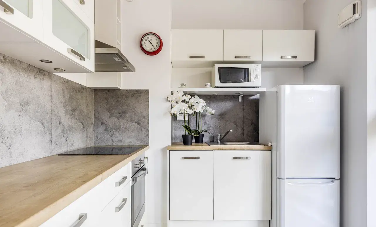 Funkcjonalny, komfortowy 2 pok. apartament, z ogródkiem - zdjęcie 9